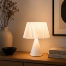 Lampe à poser - WANDA – Lampe de table design blanche effet textile