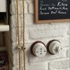 Accessoires et Installation - Isolateur en Porcelaine Blanche pour Câble Torsadé : Sécurité, Décoration Vintage et Installati...